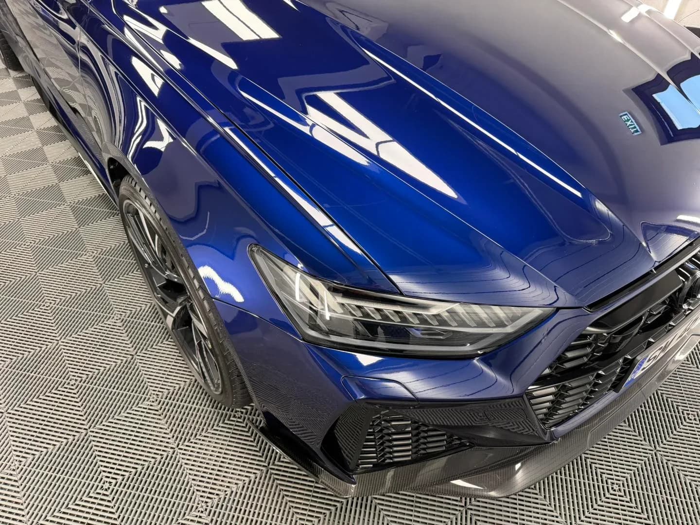 Poza far Audi RS 6 Avant in atelierul ETS Detailing pentru pachet complet de detailing interior si exterior profesional - Satu Mare.