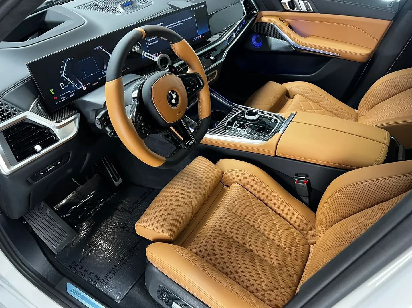 Poza Interior 2 BMW X5 in atelierul ETS Detailing cu folie de protectie PPF, bodykit M Performance si tratament ceramic Krytex - Proiect Satu Mare.