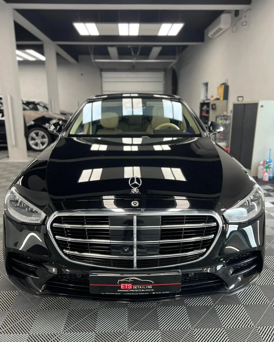 Poza fata Mercedes-Benz S 500 corectie lac si detailing interior profesional la ETS Detailing Satu Mare.